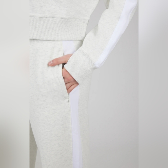 Yogalicious | Cloud Plush Eleven Sweatshirt & Sanctuary Pant | 2 Pc Set - Picture 3 of 6